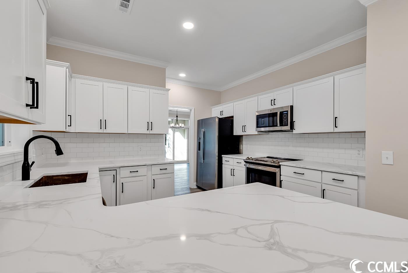4856 Surry Lane Murrells Inlet, SC 29576 - Photo 15 of 40 Gallery Image 15