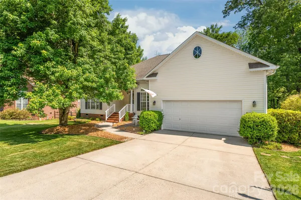 $525,000 | 11811 Crossroads Place, Concord, NC 28025