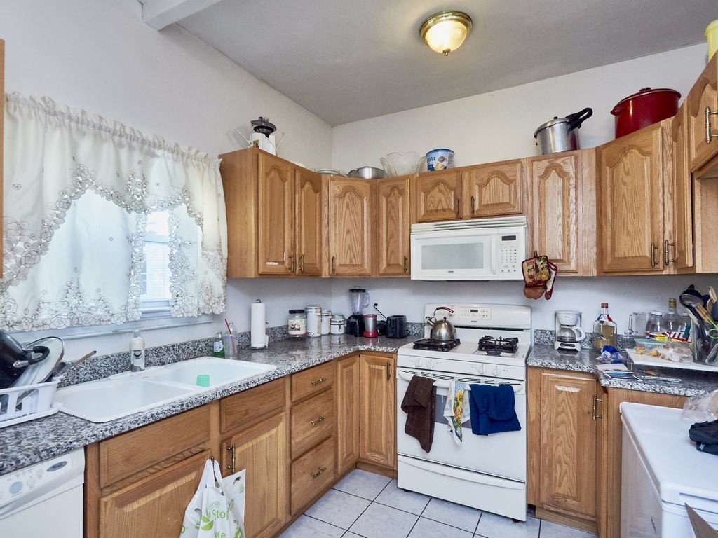 21 Perrin Street Boston, MA 02119 - Photo 7 of 20 Gallery Image 7