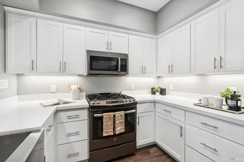 $825,000 | 117 Grayson Way, Healdsburg, CA 95448