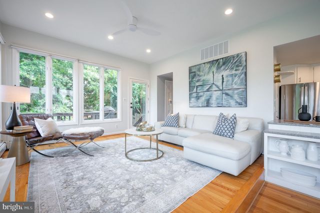 $950,000 | 401 Tennessee Avenue, Alexandria, VA 22305