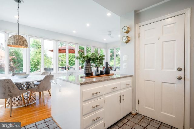 $950,000 | 401 Tennessee Avenue, Alexandria, VA 22305