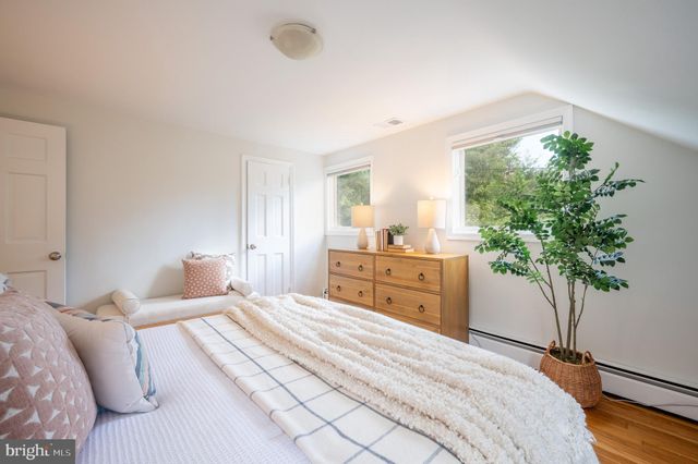 $950,000 | 401 Tennessee Avenue, Alexandria, VA 22305