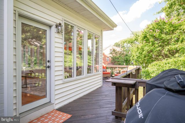 $950,000 | 401 Tennessee Avenue, Alexandria, VA 22305