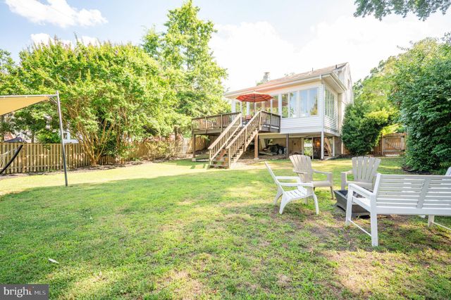 $950,000 | 401 Tennessee Avenue, Alexandria, VA 22305