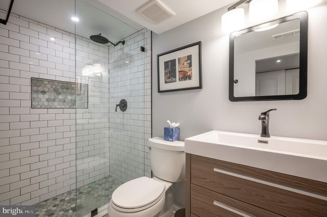 $950,000 | 401 Tennessee Avenue, Alexandria, VA 22305