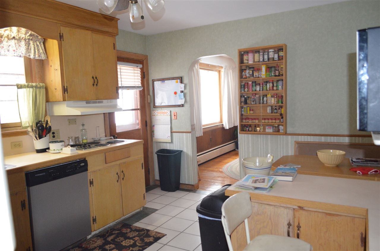 95 Skyview Road Manchester, NH 03104 - Photo 17 of 32
