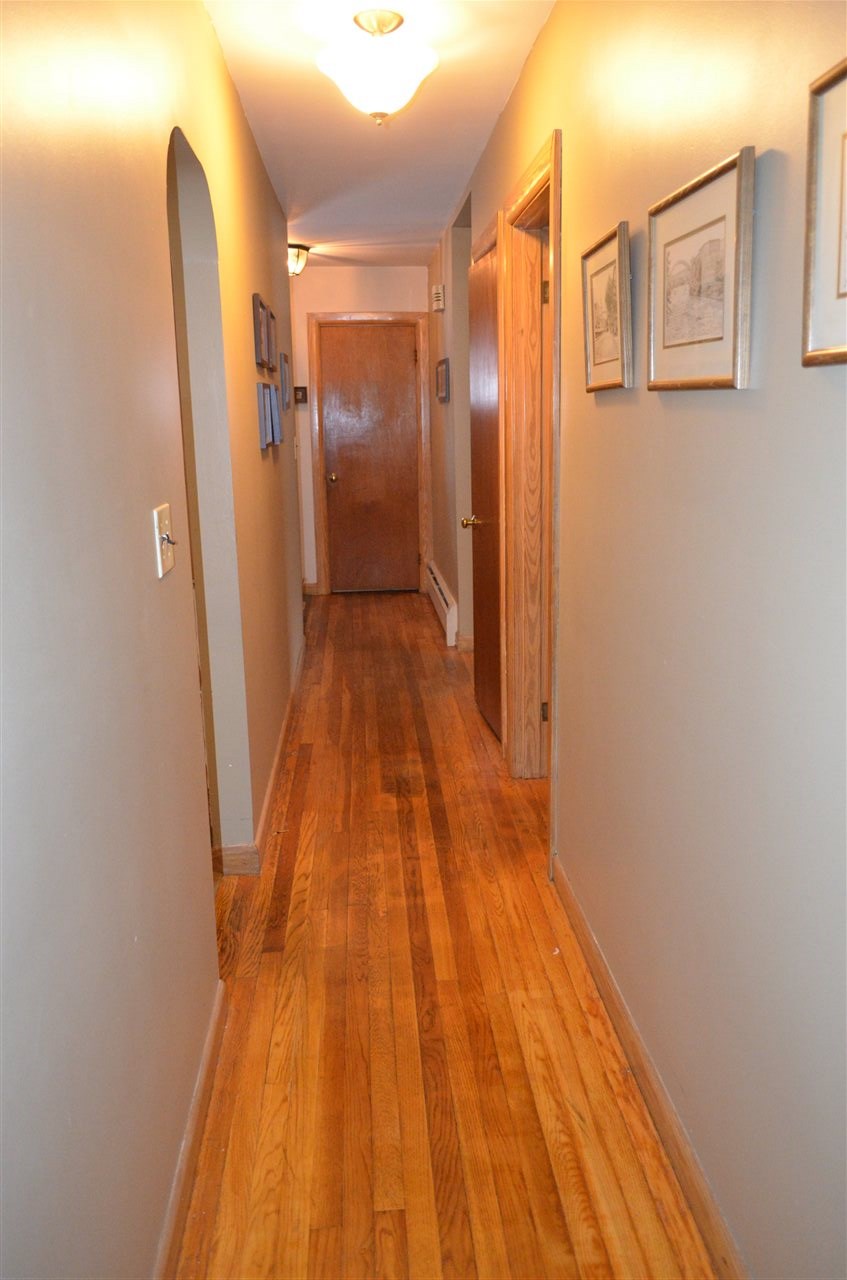 95 Skyview Road Manchester, NH 03104 - Photo 21 of 32