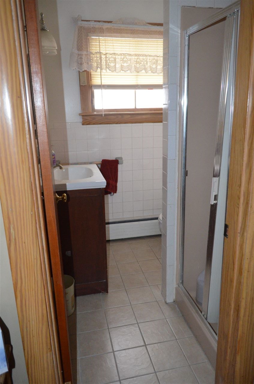 95 Skyview Road Manchester, NH 03104 - Photo 23 of 32
