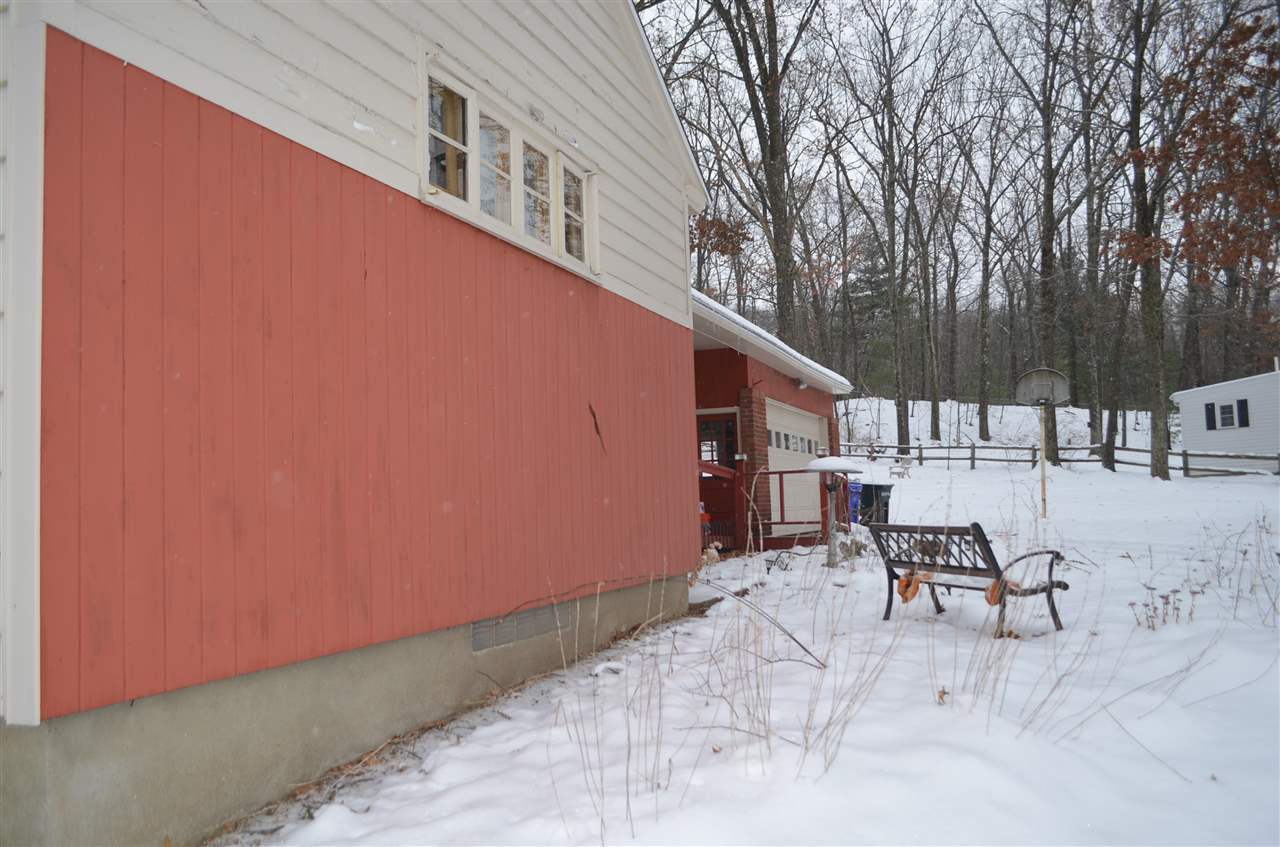 95 Skyview Road Manchester, NH 03104 - Photo 8 of 32