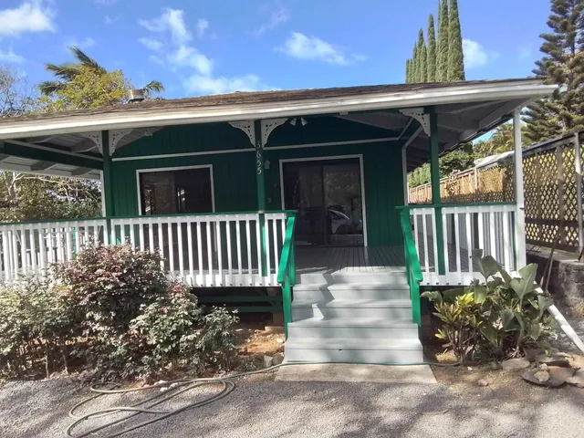 $3,500 | 3655 Brewer Road, Makawao, HI 96768