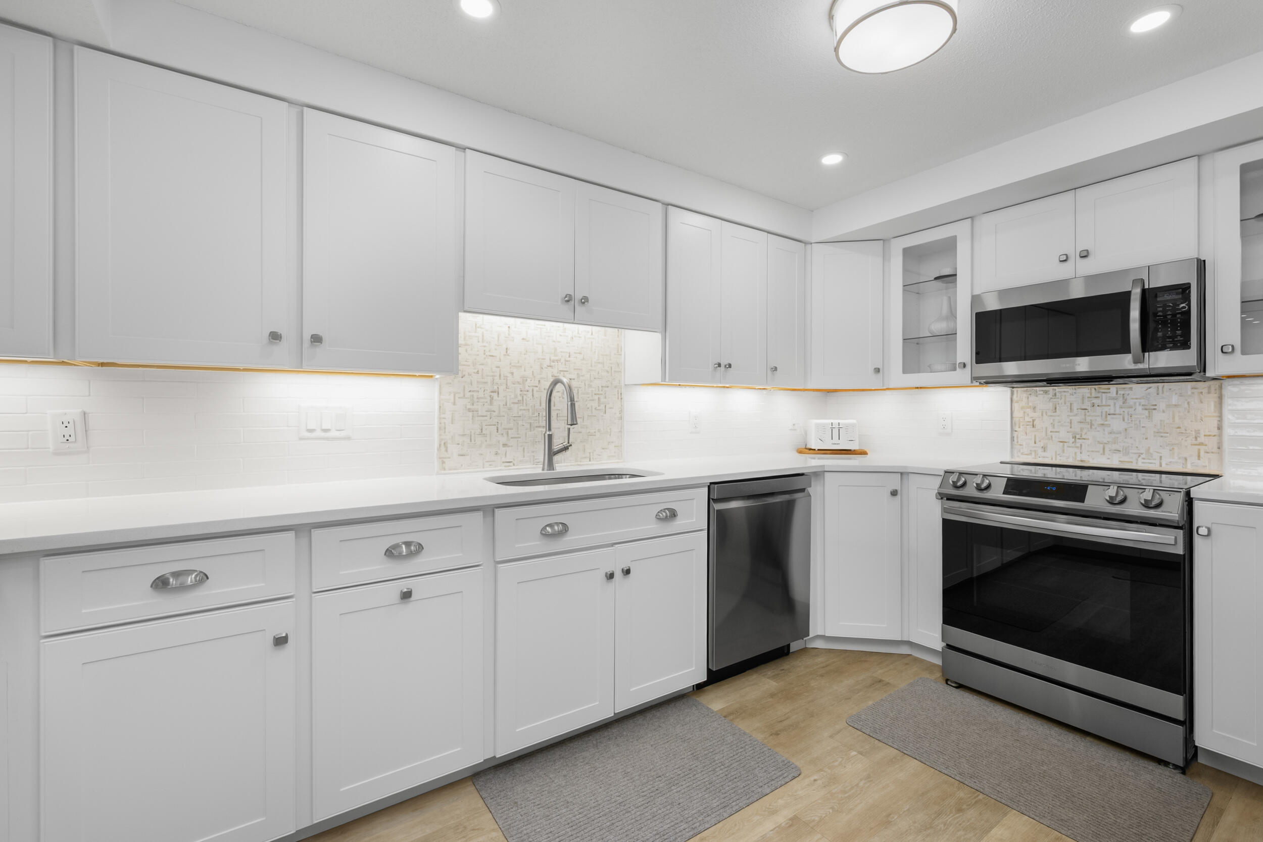 1 Belmont Road, Unit 132 West Harwich, MA 02671 - Photo 9 of 33 DSC_9403