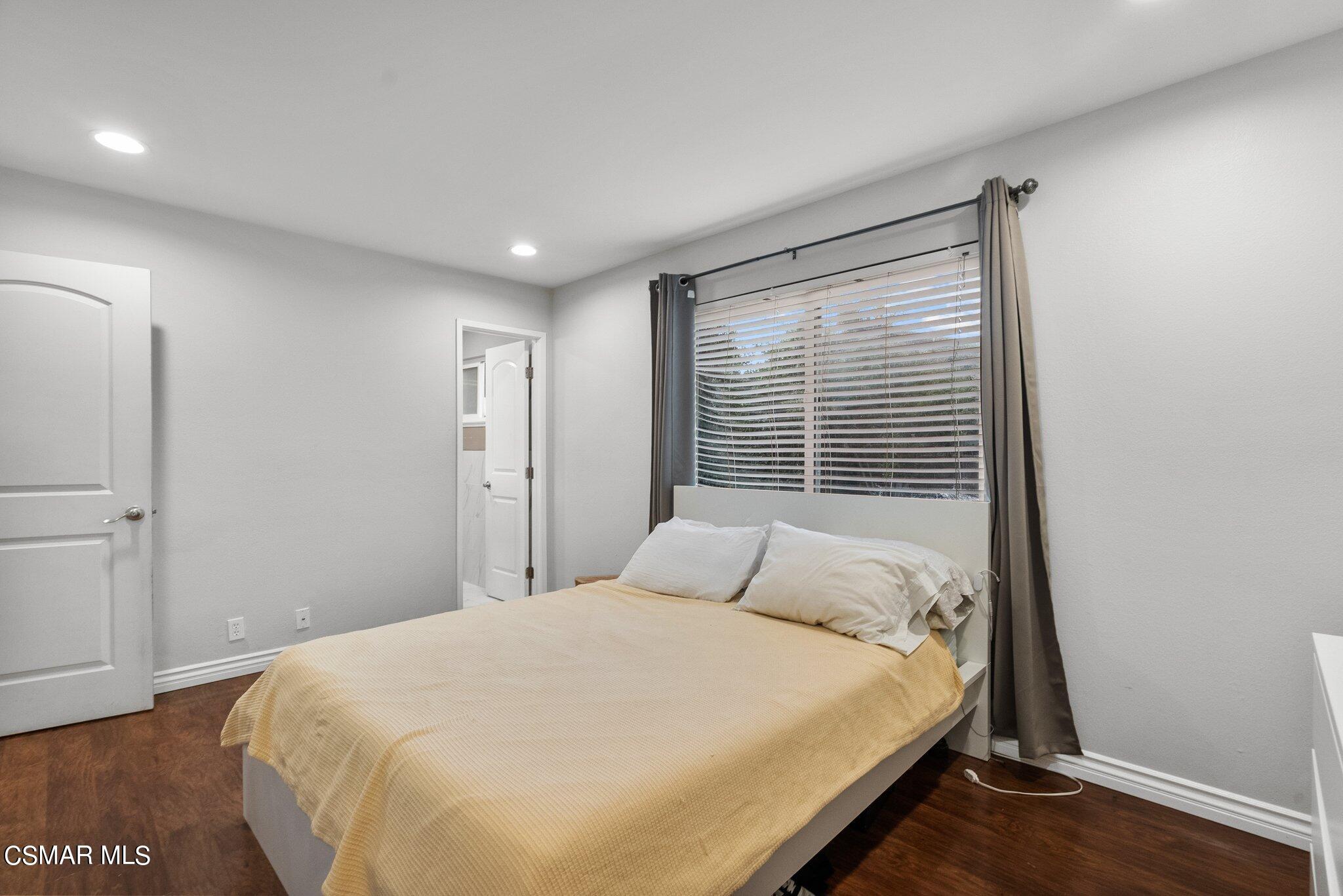 6581 North Duke Street Moorpark, CA 93021 - Photo 13 of 29 13-web-or-mls-DSC05151