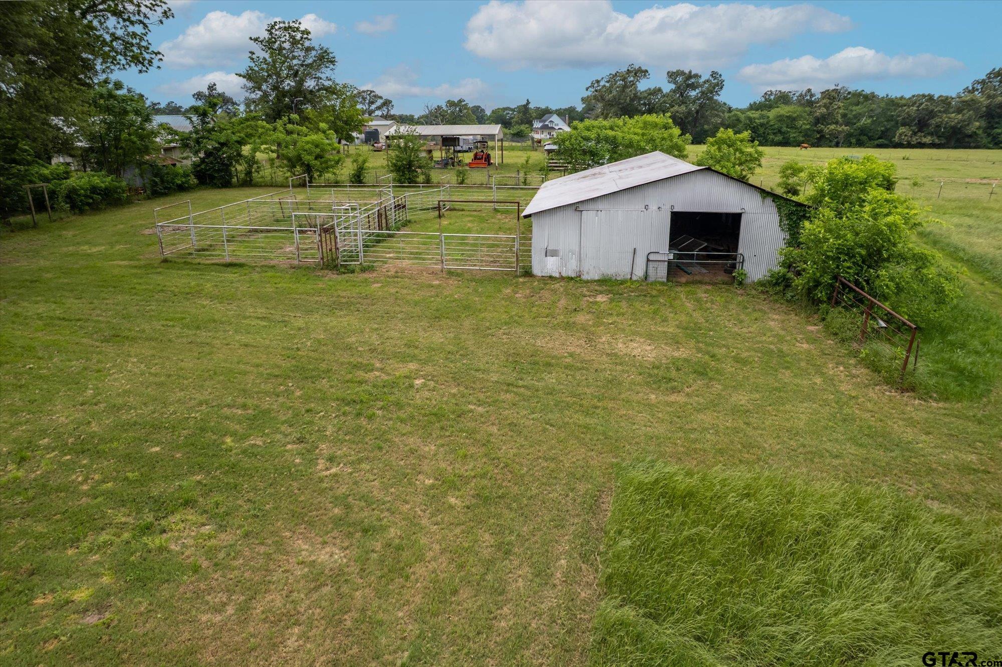 881 VZ County Road Ben Wheeler, TX 75754 - Photo 7 of 47