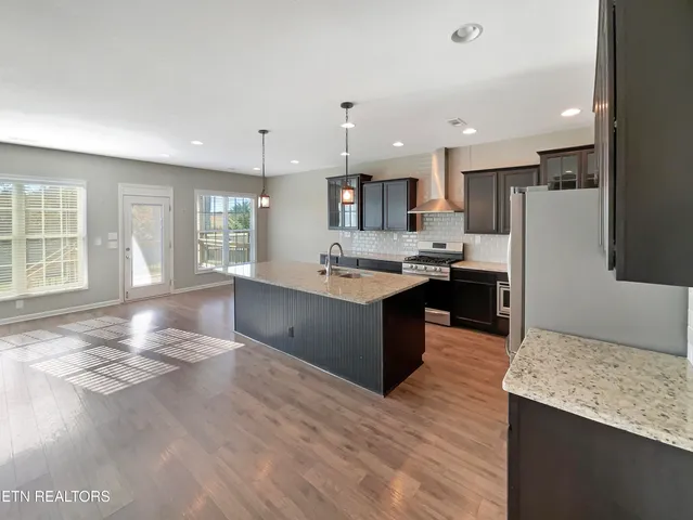 $620,000 | 1703 Glen Shady Boulevard, Knoxville, TN 37922