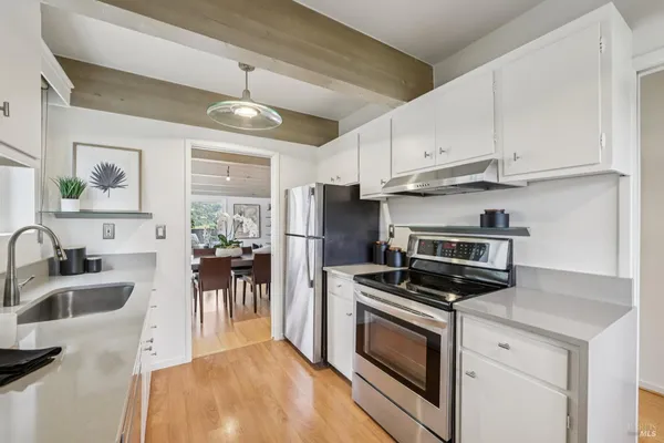 $699,000 | 290 VÃa Casitas, Unit 206, Greenbrae, CA 94904
