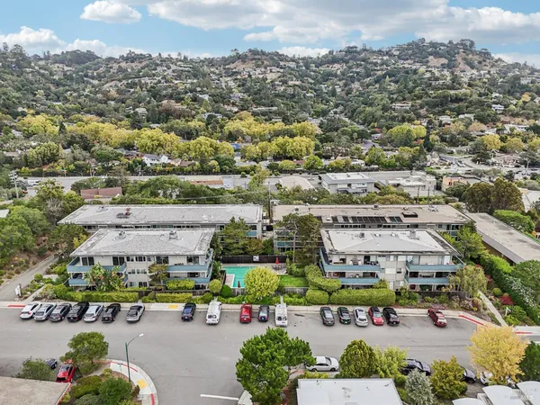 $699,000 | 290 VÃa Casitas, Unit 206, Greenbrae, CA 94904