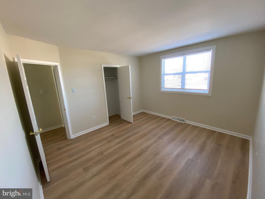 304 University Avenue Pemberton, NJ 08068 - Photo 11 of 18