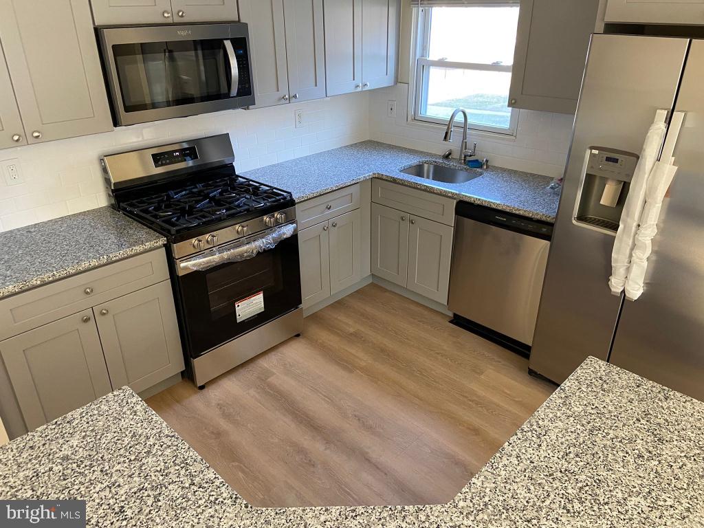 304 University Avenue Pemberton, NJ 08068 - Photo 9 of 18