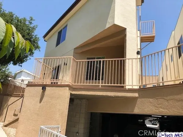 $3,500 | 9951 Marcus Avenue, Unit 103, Tujunga, CA 91042