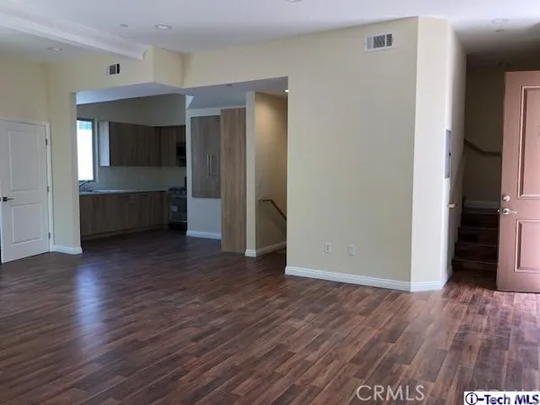 $3,500 | 9951 Marcus Avenue, Unit 103, Tujunga, CA 91042