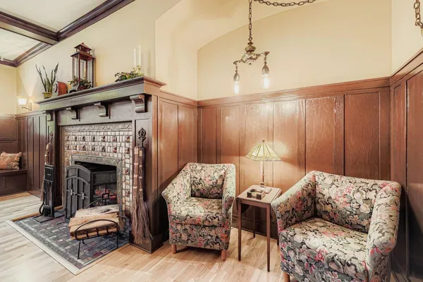 $1,700 | 2219 Pillsbury Avenue, Unit 5, Minneapolis, MN 55404