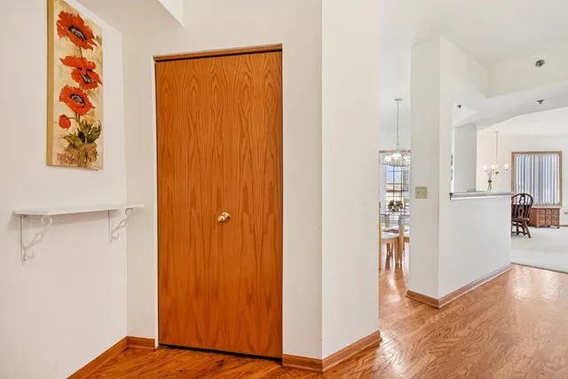 $240,000 | 10720 South Washington Street, Unit 406, Oak Lawn, IL 60453