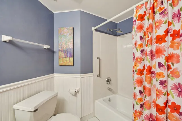 $240,000 | 10720 South Washington Street, Unit 406, Oak Lawn, IL 60453