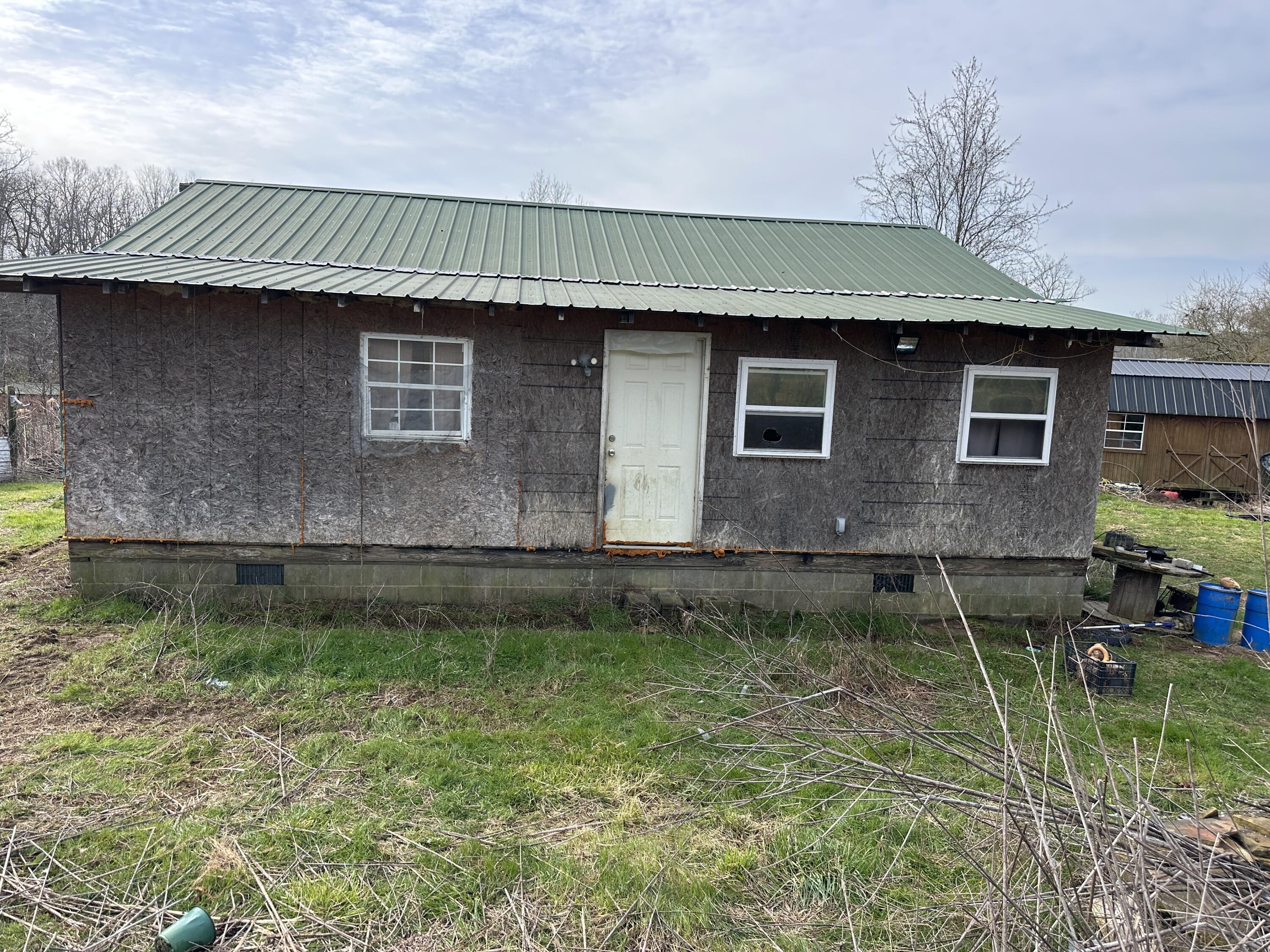 71 Herrington Road Spring City, TN 37381 - Photo 3 of 7 91DC0209-31F8-4C41-8D23-C301D75DD27D