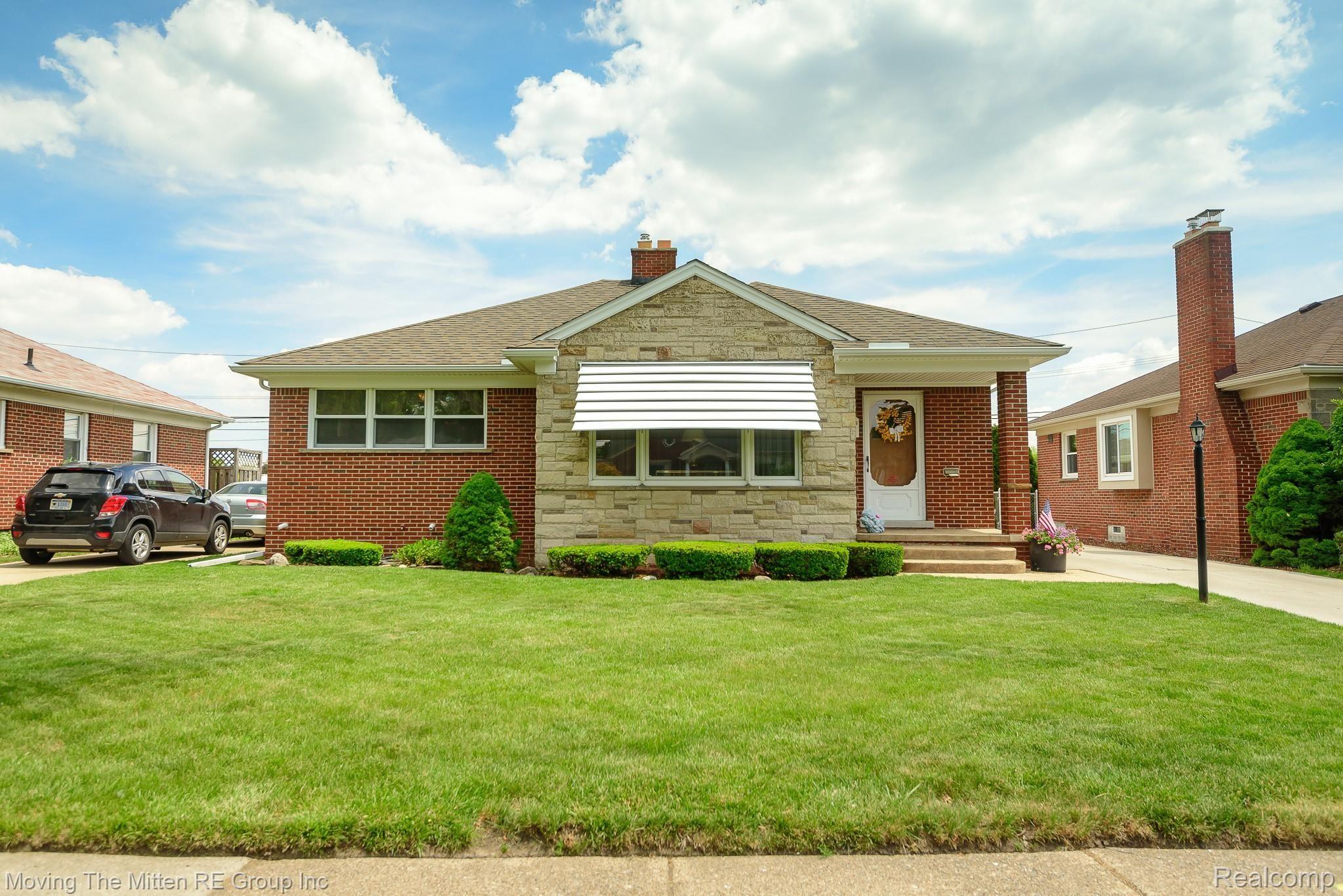 9345 Ruth Avenue Allen Park, MI 48101 - Photo 1 of 57 MTM_9345_ruth-46.jpg