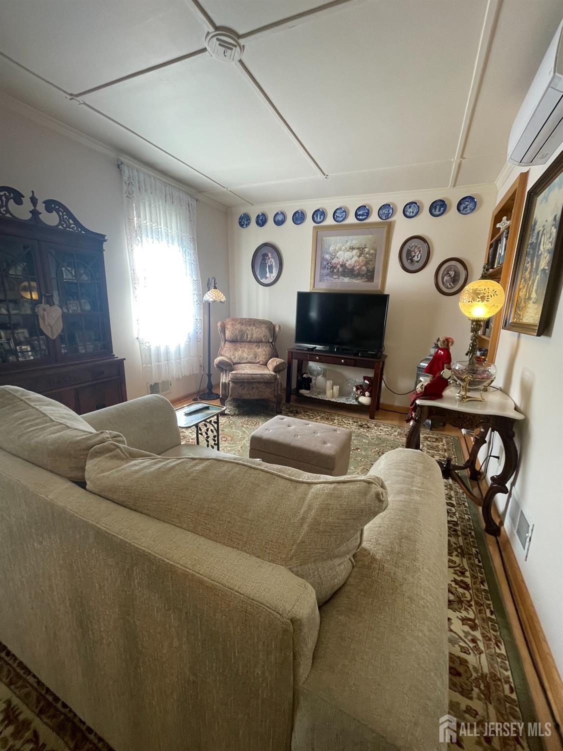 304 John Street Middlesex, NJ 08846 - Photo 2 of 11