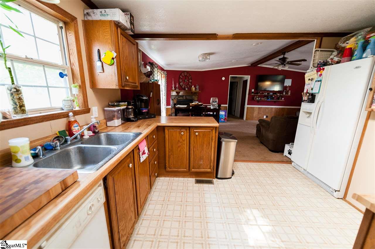 401 Williams Bottom Road Inman, SC 29349 - Photo 7 of 30