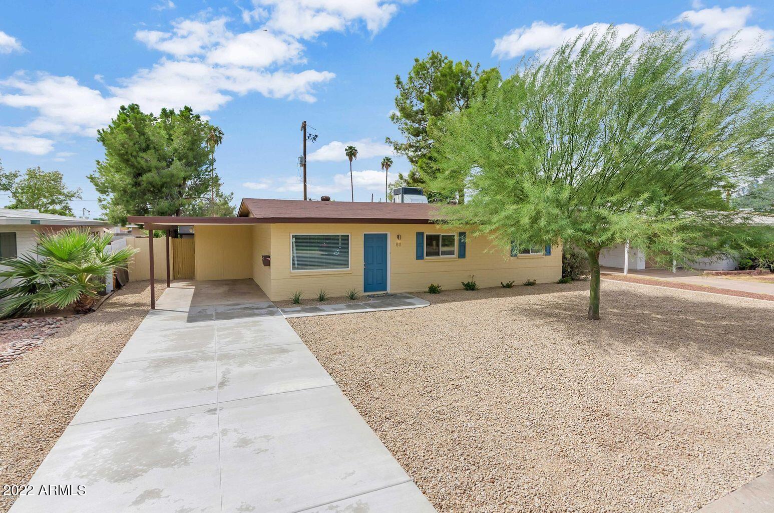 811 West Picadilly Road Phoenix, AZ 85013 - Photo 1 of 14 Nicks front