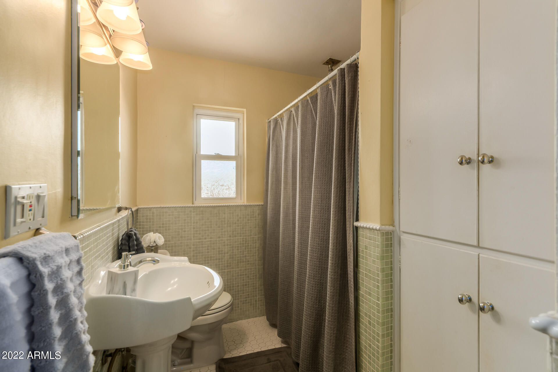 811 West Picadilly Road Phoenix, AZ 85013 - Photo 10 of 14 16-Piccadilly