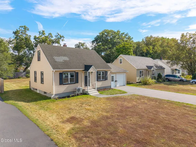 $269,999 | 35 Virginia Boulevard, Glenville, NY 12302