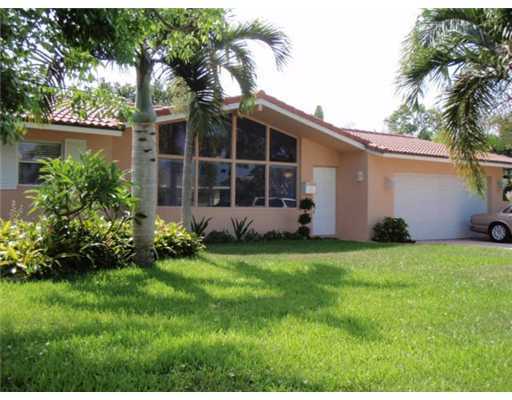 885 Northwest 6th Avenue Boca Raton, FL 33432 - Photo 1 of 10 Primary Photo