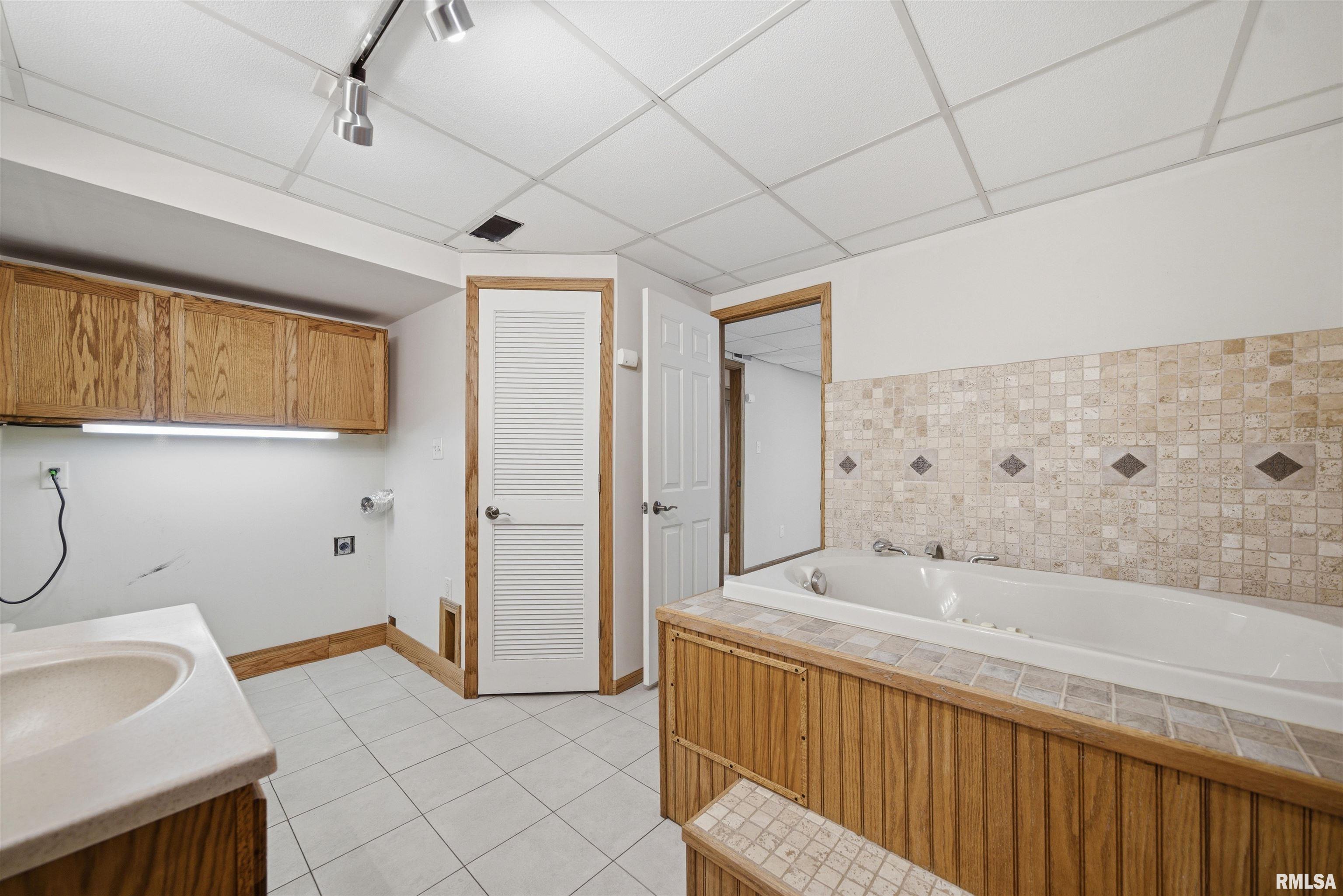 1323 East Truitt Road Chillicothe, IL 61523 - Photo 49 of 96