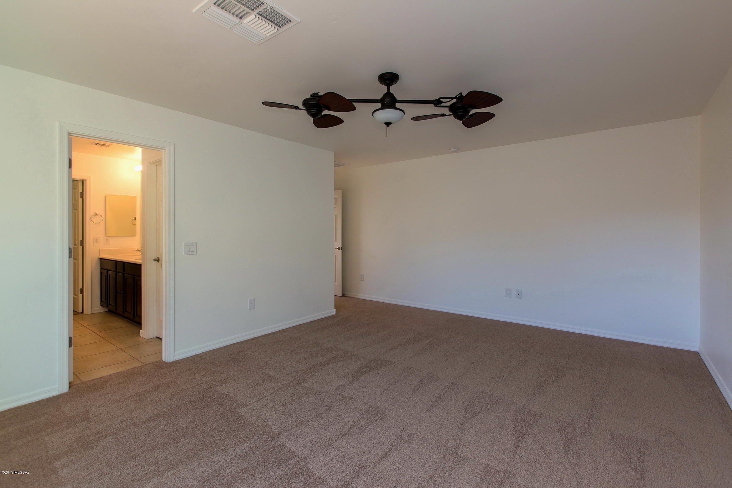 39082 South Running Roses Lane Tucson, AZ 85739 - Photo 18 of 41