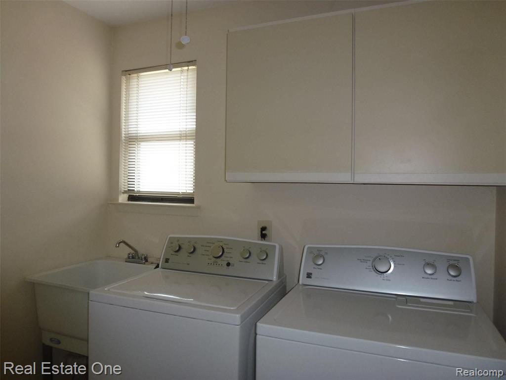 570 Tennyson, Unit 78 Rochester Hills, MI 48307 - Photo 20 of 35