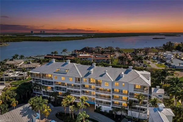 $2,500,000 | 160 Palm Street, Unit 5, Marco Island, FL 34145