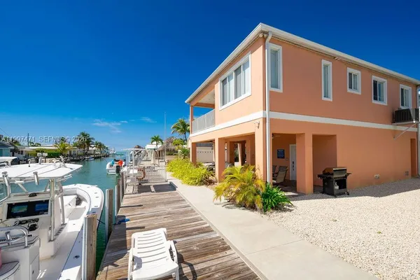 $1,299,900 | 11284 3rd Avenue Ocean, Marathon, FL 33050