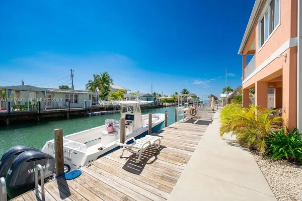 $1,299,900 | 11284 3rd Avenue Ocean, Marathon, FL 33050