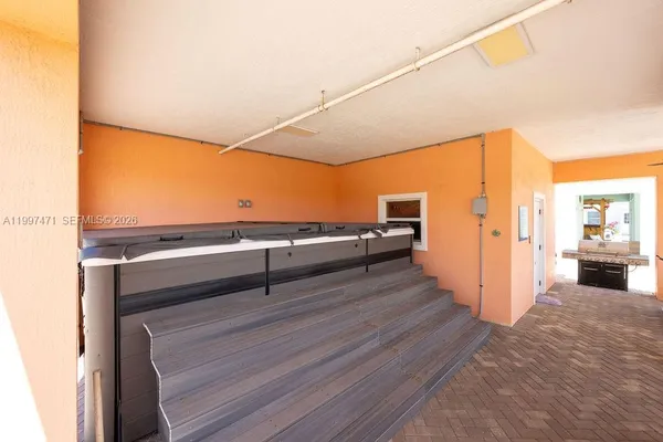 $1,299,900 | 11284 3rd Avenue Ocean, Marathon, FL 33050