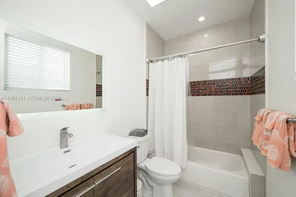 $1,299,900 | 11284 3rd Avenue Ocean, Marathon, FL 33050