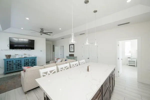 $1,299,900 | 11284 3rd Avenue Ocean, Marathon, FL 33050