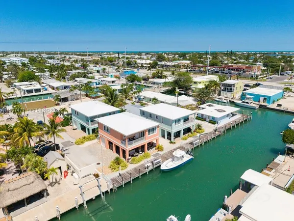 $1,299,900 | 11284 3rd Avenue Ocean, Marathon, FL 33050