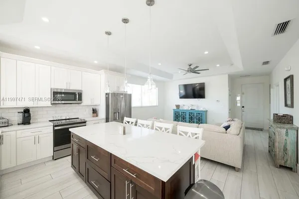 $1,299,900 | 11284 3rd Avenue Ocean, Marathon, FL 33050