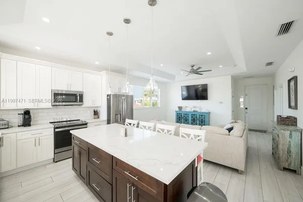 $1,299,900 | 11284 3rd Avenue Ocean, Marathon, FL 33050