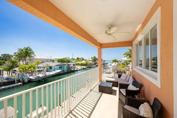 $1,299,900 | 11284 3rd Avenue Ocean, Marathon, FL 33050