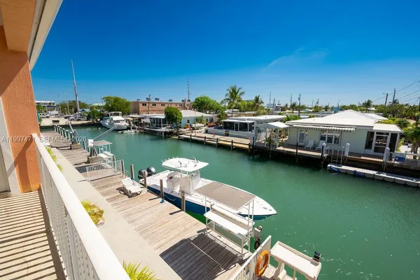 $1,299,900 | 11284 3rd Avenue Ocean, Marathon, FL 33050